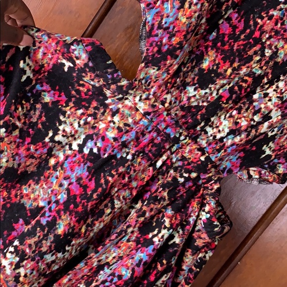 Multi color dress w/ tulle skirt and cut out sides - Picture 2 of 3